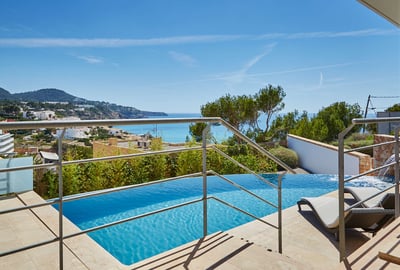 Luxury Villa Photo #2
