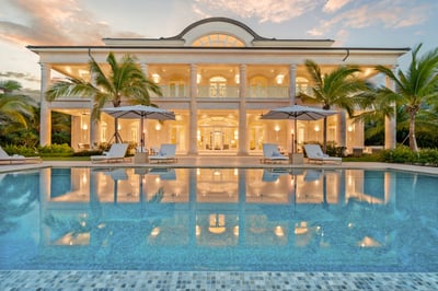 Luxury Villa Photo #13