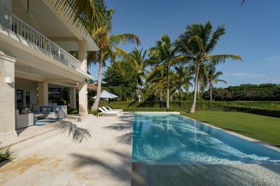 Arrecife 39 - Spacious 5BR villa near beach & golf