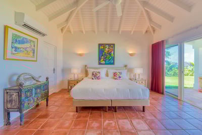 Luxury Villa Photo #28