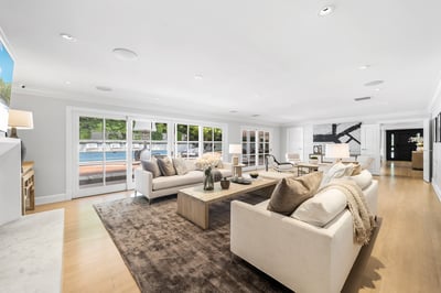 Luxury Villa Photo #16