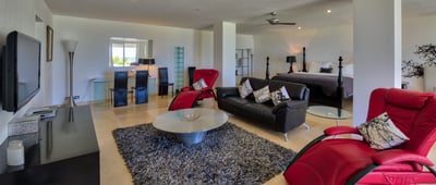 Luxury Villa Photo #25