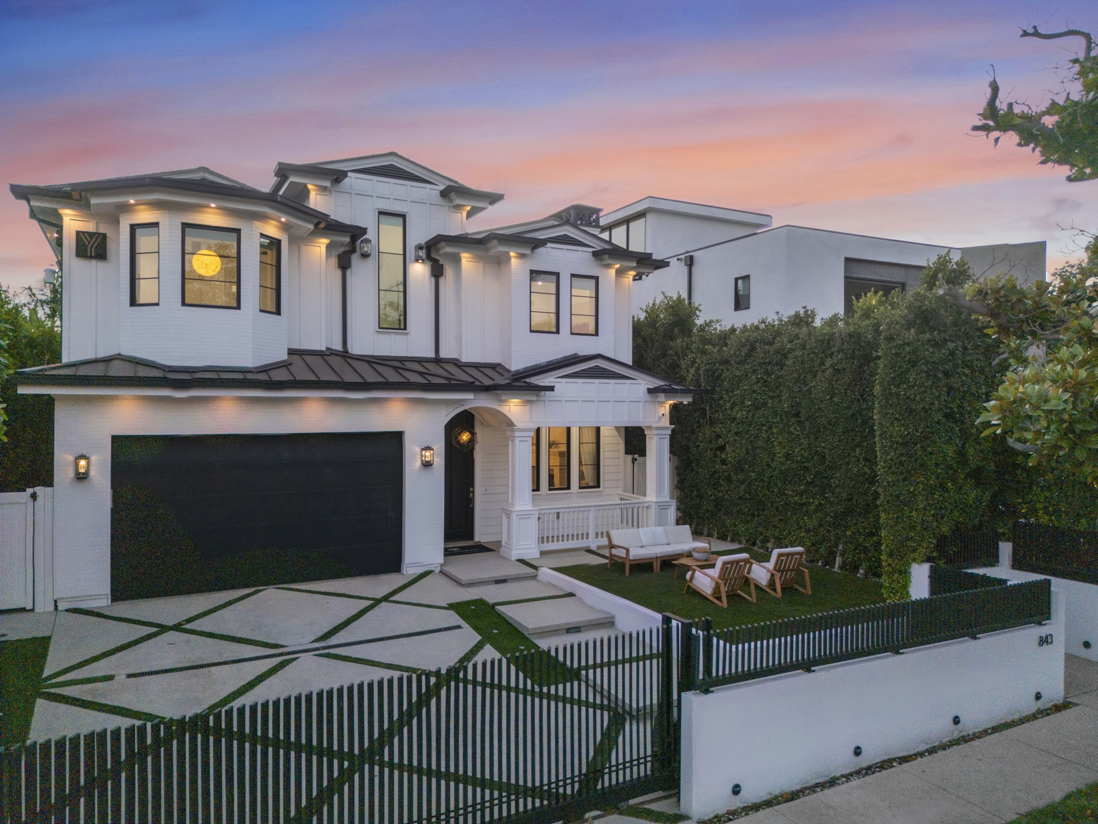 Spaulding Ave Farmhouse - 3