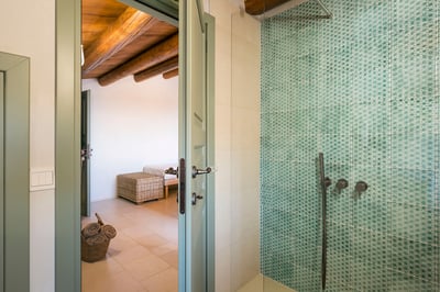 Luxury Villa Photo #67