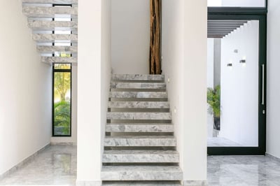Luxury Villa Photo #20