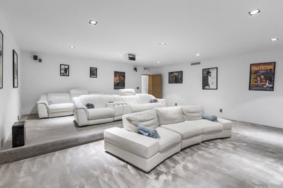 Luxury Villa Photo #29