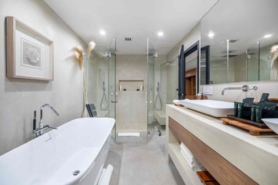 Luxury Villa Photo #46