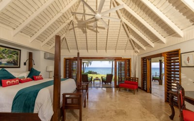 Luxury Villa Photo #13