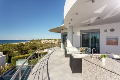 Luxury Villa Photo #14