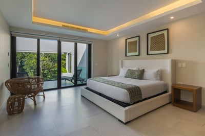 Luxury Villa Photo #31