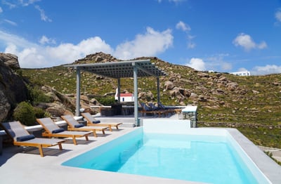 Luxury Villa Photo #6