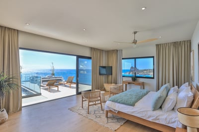Luxury Villa Photo #29