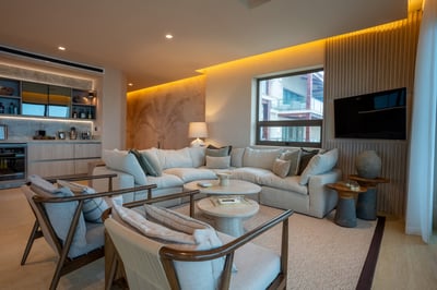 Luxury Villa Photo #8