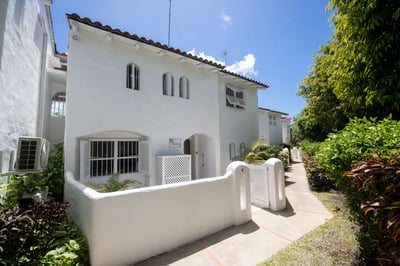 Luxury Villa Photo #2