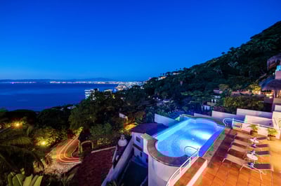 Luxury Villa Photo #5