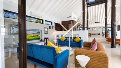 Luxury Villa Photo #20