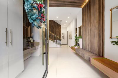 Luxury Villa Photo #7