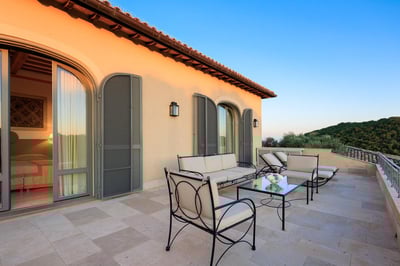 Luxury Villa Photo #37