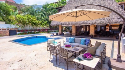 Luxury Villa Photo #8