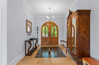 Luxury Villa Photo #9