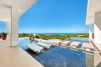 Luxury Villa Photo #2