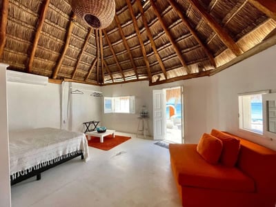 Luxury Villa Photo #43
