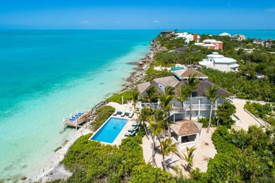 Luxury Villa Photo #2