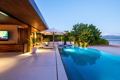 Luxury Villa Photo #14