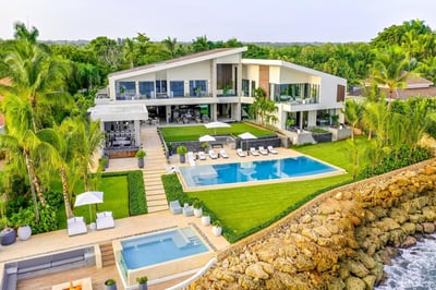 Ocean Bliss - Luxurious Escape in Punta Minitas
