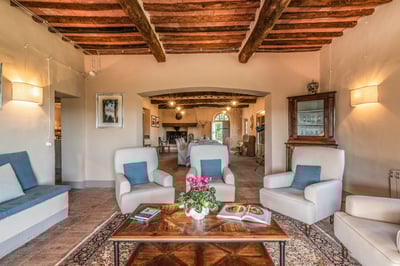 Luxury Villa Photo #8