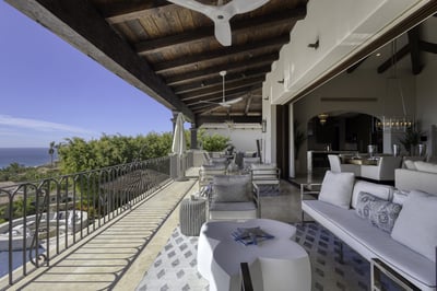Luxury Villa Photo #27
