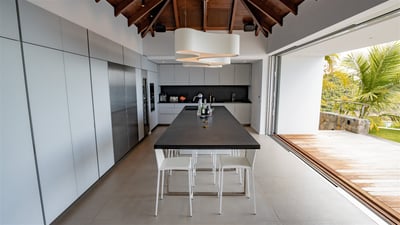 Luxury Villa Photo #26