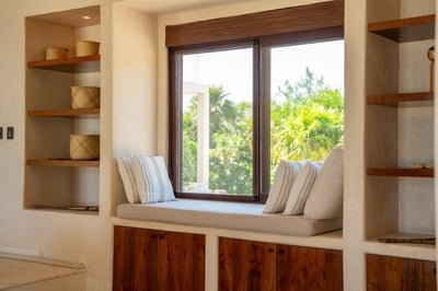 Luxury Villa Photo #15
