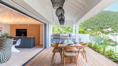 Luxury Villa Photo #15
