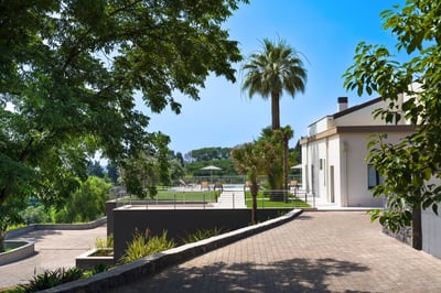 Luxury Villa Photo #19