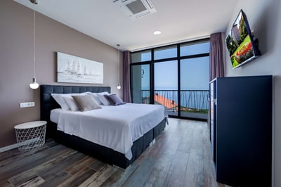 Luxury Villa Photo #23