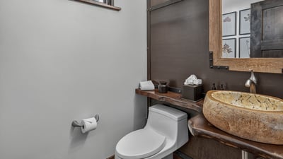 Powder room