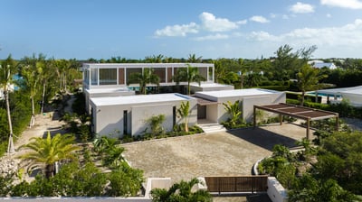 Luxury Villa Photo #2