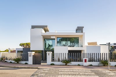 Luxury Villa Photo #3