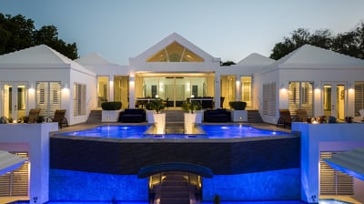 Luxury Villa Photo #45