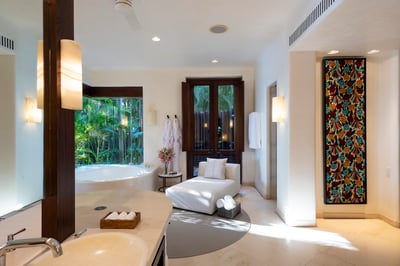 Luxury Villa Photo #39