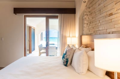 Luxury Villa Photo #34