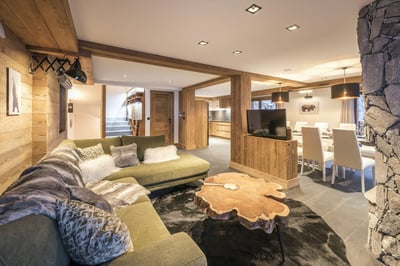Luxury Villa Photo #18
