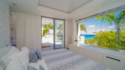 Luxury Villa Photo #52