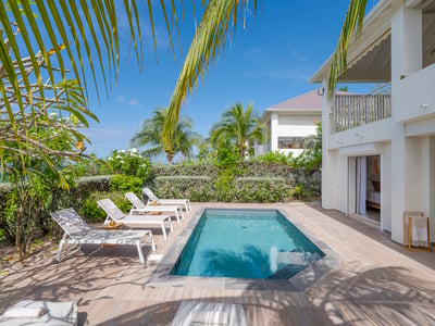 Luxury Villa Photo #4