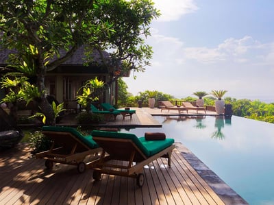 Luxury Villa Photo #3