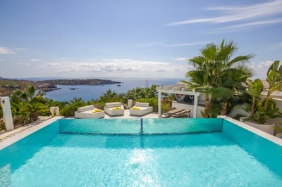 Luxury Villa Photo #5