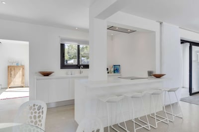 Luxury Villa Photo #17