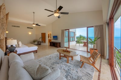 Luxury Villa Photo #52