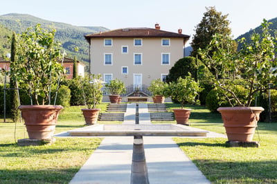 Luxury Villa Photo #3